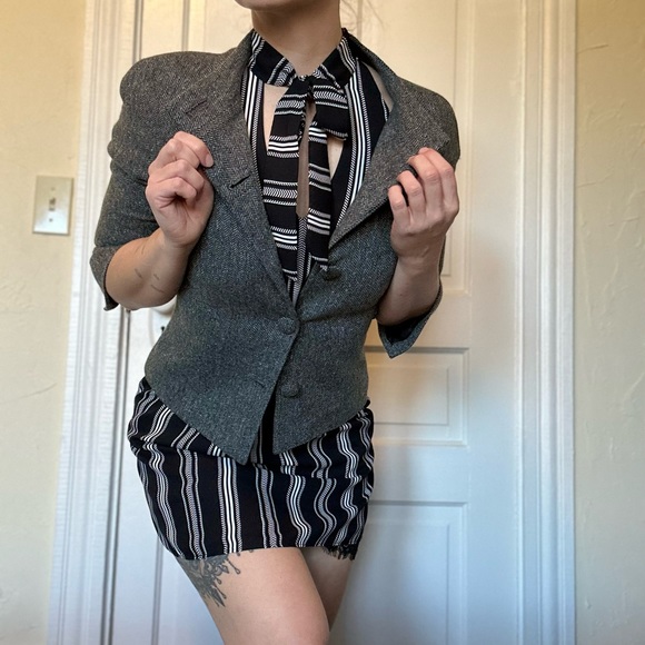 NWOT Candie’s Black & White Halter Mini Dress XS *Discontinued Style* - Picture 4 of 12